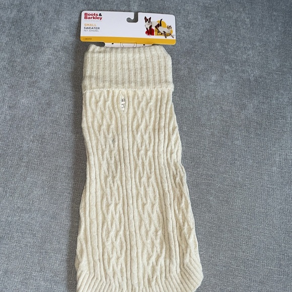 Boots & Barkley Cable Knit Turtleneck Cream Sweater - Picture 5 of 7